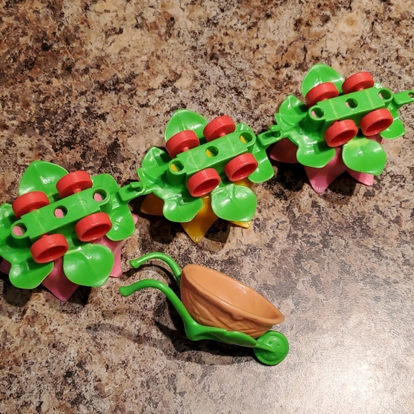 Vintage Rare Strawberry Shortcake Posable Figures - Picture 2 of 13